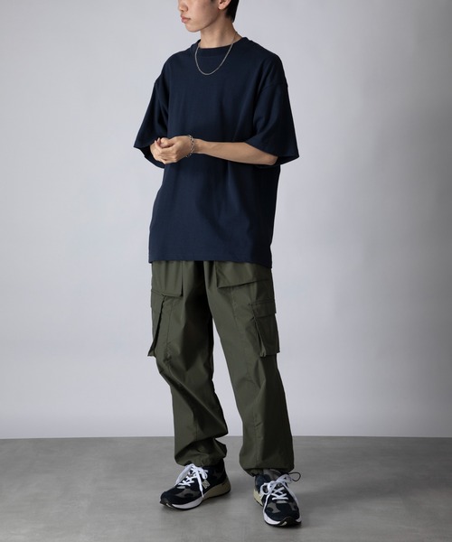 United Athle（ユナイテッドアスレ）の「肉厚ながら優しい着心地！【United Athle】8.2オンス オーガニックコットン 半袖 無地Tシャツ ビッグシルエット オーバーサイズ 5117（Tシャツ/カットソー・レディース・ホワイト/ネイビー/ブラック・L/M/XL/XXL）」の12枚目の写真