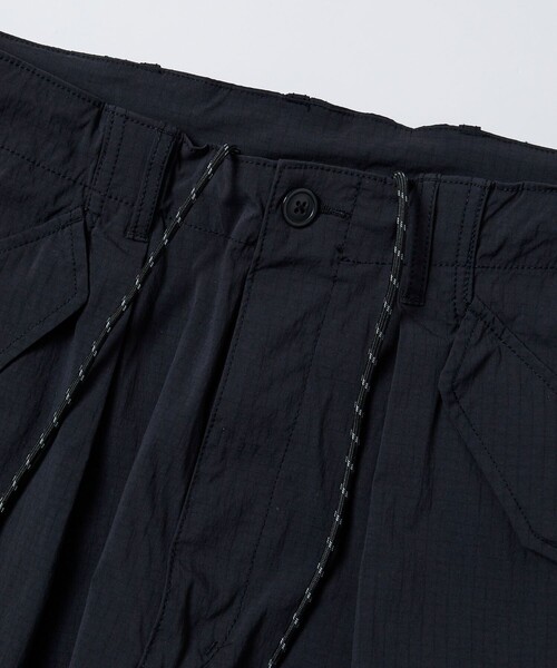 FREAK'S STORE（フリークスストア）の「コーデュラナイロン カーゴパンツ（カーゴパンツ・メンズ・ブラック/オリーブ・MEDIUM/LARGE）」の4枚目の写真