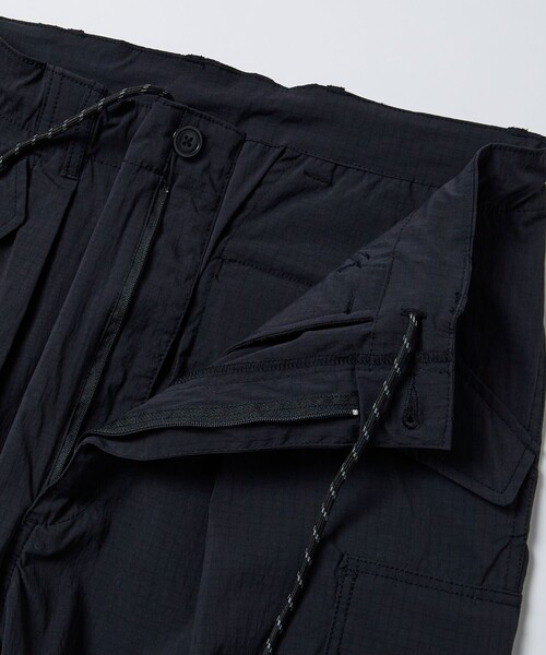FREAK'S STORE（フリークスストア）の「コーデュラナイロン カーゴパンツ（カーゴパンツ・メンズ・ブラック/オリーブ・MEDIUM/LARGE）」の5枚目の写真
