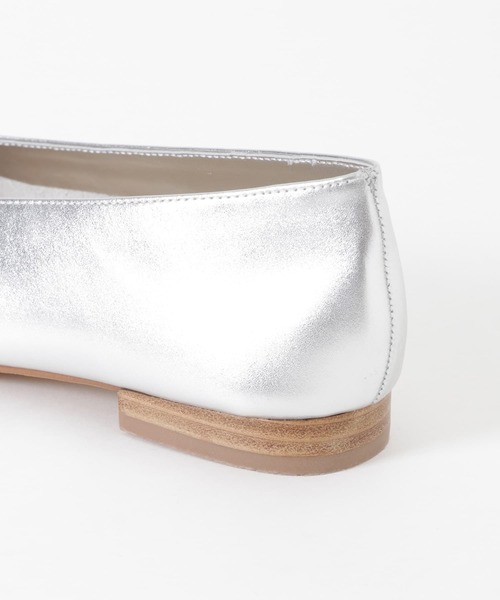 URBAN RESEARCH（アーバンリサーチ）の「レザーポインテッドフラットシューズ（その他シューズ・レディース・ブラック/シルバー/ピンク・36/37/38）」の21枚目の写真