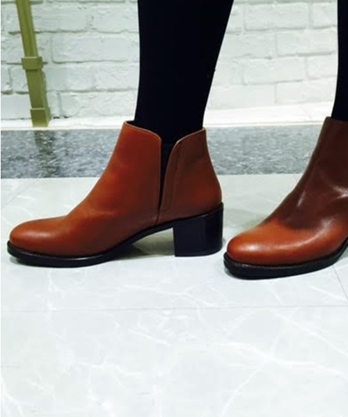 LE TALON（ルタロン）の「5CMレザーサイドゴアショート◆（ブーツ・レディース・ブラック/キャメル/ブラック系その他・36/37/38/37.5/35.5/36.5）」の3枚目の写真