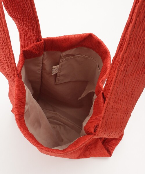 &Bridge(アンドブリッジ)の「Earth Made (アースメイド) シワ加工バッグ(RD)(トートバッグ・レディース・ワインレッド・99)」の4枚目の写真