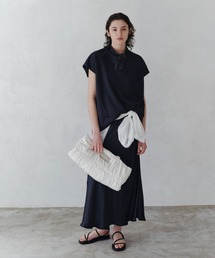 サテンナロースカート