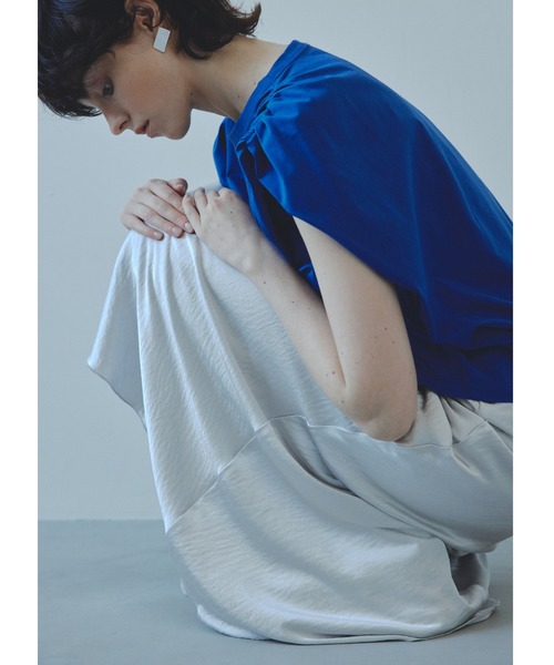 emmi（エミ）の「サテンナロースカート（スカート・レディース・ネイビー/ライトグレー/イエロー・1/0）」の21枚目の写真