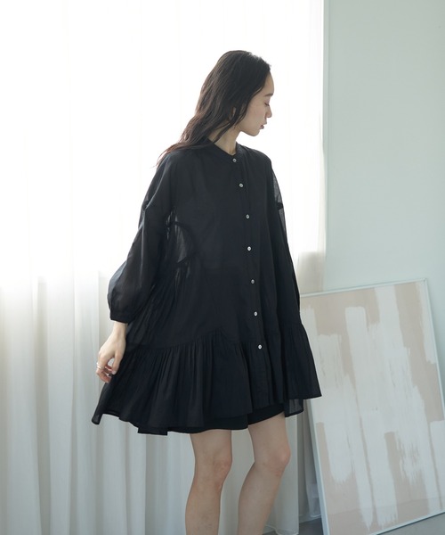 earth music&ecology（アースミュージックアンドエコロジー）の「コットンボイル切替ティアードチュニック（チュニック・レディース・アイボリー/ブラック/ブラウン/ブルー・FREE）」の12枚目の写真