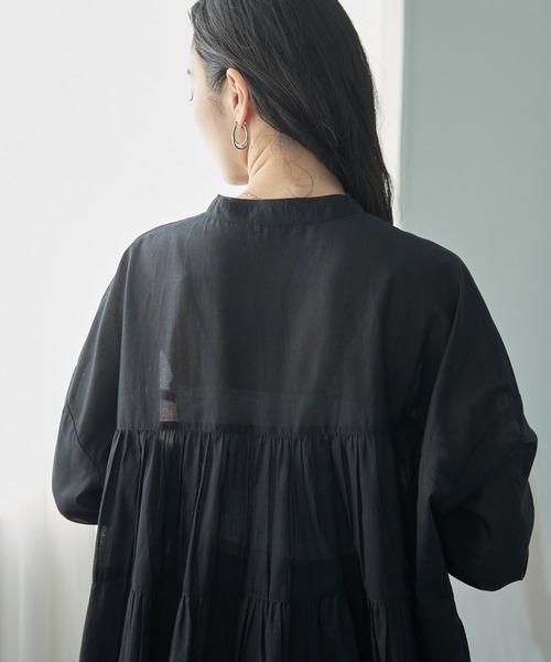 earth music&ecology（アースミュージックアンドエコロジー）の「コットンボイル切替ティアードチュニック（チュニック・レディース・アイボリー/ブラック/ブラウン/ブルー・FREE）」の5枚目の写真