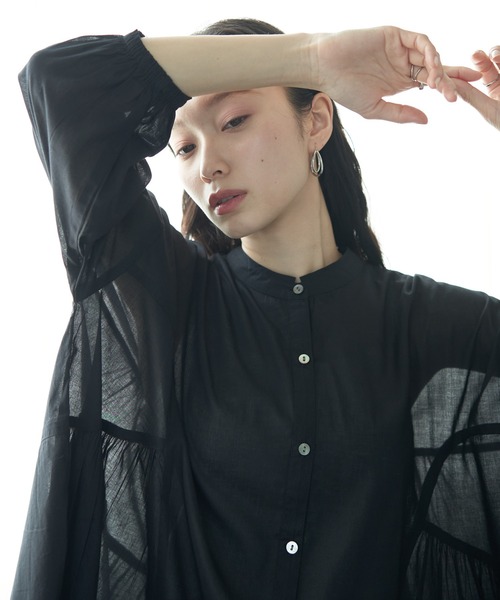 earth music&ecology（アースミュージックアンドエコロジー）の「コットンボイル切替ティアードチュニック（チュニック・レディース・アイボリー/ブラック/ブラウン/ブルー・FREE）」の6枚目の写真