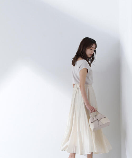 NATURAL BEAUTY BASIC（ナチュラルビューティーベーシック）の「◇総針ベーシックシリーズ　ボートネックニット（ニット/セーター・レディース・ブラック/オフホワイト/ブルー/ピンク・FREE）」の13枚目の写真