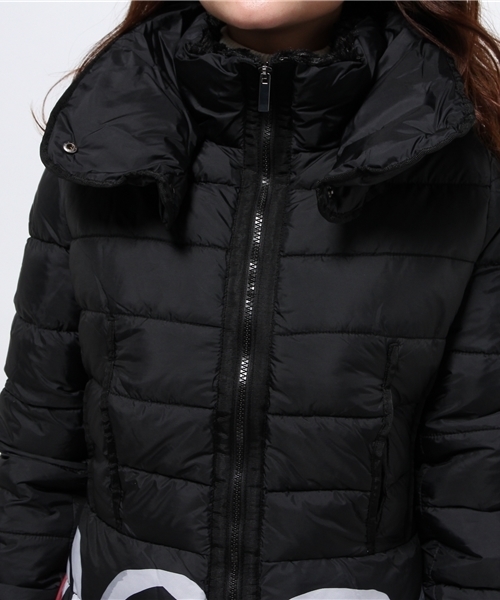 Desigual(デシグアル)の「「Desigual/デシグアル」カラフルドット柄ダウンジャケット(ダウンジャケット/コート・レディース・ブラック・LARGE/X-LARGE/SMALL/XX-LARGE/MEDIUM)」の7枚目の写真