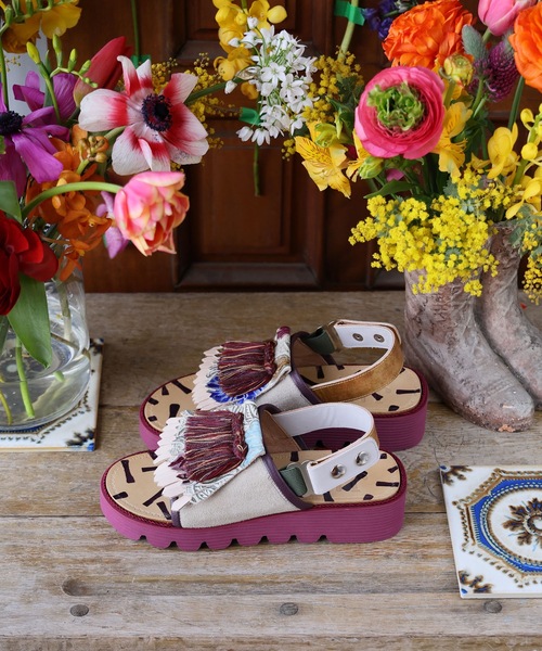 JUCO.（ジュコ）の「フラワーベットサンダル（サンダル・レディース・ボルドー・24.5cm/23.5cm/22.5cm）」の4枚目の写真