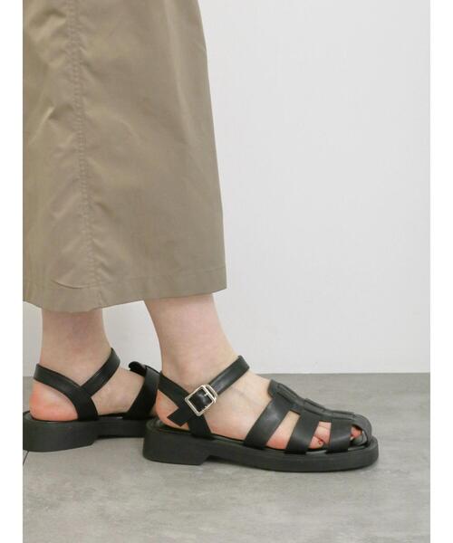 Samansa Mos2 blue（サマンサモスモスブルー）の「厚底グルカサンダル（ドレスシューズ・レディース・ブラック/オフホワイト・L/M）」の2枚目の写真