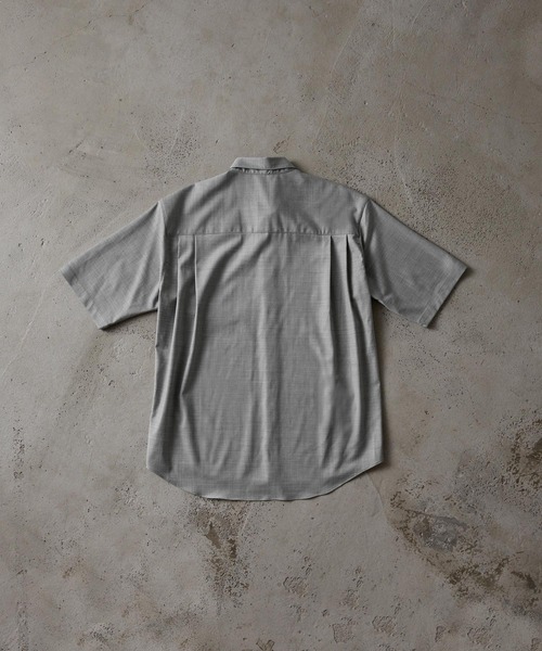 CLEL（クレイル）の「【CLEL core.】Super 110 wool silk 2way short sleeve shirt/スーパー110ウールシルク 2way半袖シャツ（シャツ/ブラウス・メンズ・ブラック/グレー・S/M/L）」の9枚目の写真