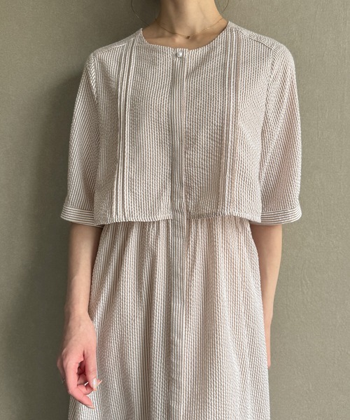 junoah（ジュノア）の「サッカー素材ロングシャツワンピース【ペチスカートセット】（シャツワンピース・レディース・ライトブルー/ベージュ/ネイビー・X-LARGE/LARGE/MEDIUM）」の2枚目の写真