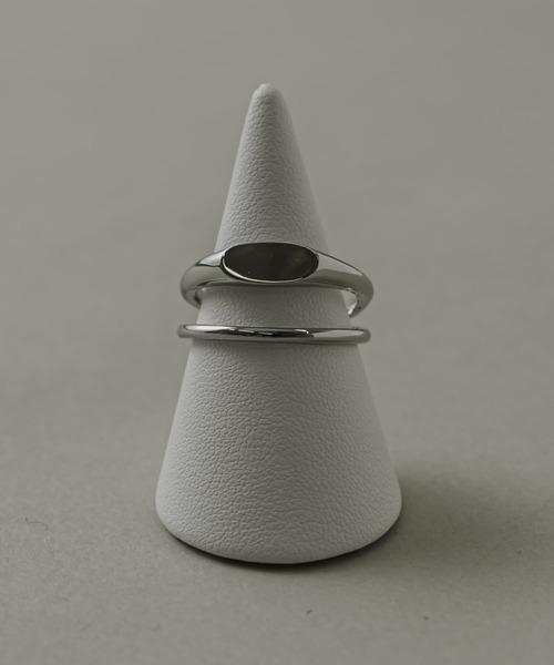 SMELLY（スメリー）の「ダブルラインリング（リング・メンズ・シルバー・18）」の2枚目の写真