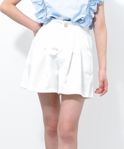 RiCO SUCRE(リコシュクレ)の「タックフレアショートパンツ(その他パンツ・キッズ・ブラック/サックスブルー/オフホワイト・160/130/140/165/150)」の1枚目の写真