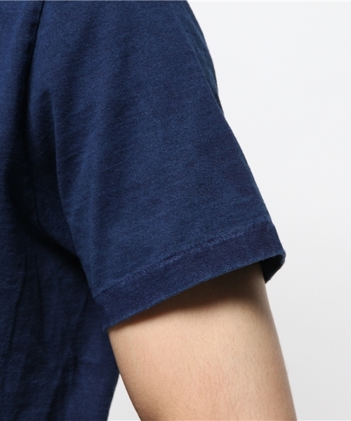 Denime（ドゥニーム）の「INDIGO DYE PK TEE（Tシャツ/カットソー・メンズ・インディゴブルー・MEDIUM/SMALL/LARGE）」の6枚目の写真