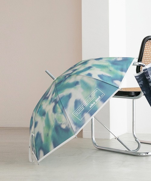 niko and...（ニコアンド）の「オリジナルタイダイ柄ビニール傘（長傘・レディース・ベージュ/ブルー・0）」の2枚目の写真