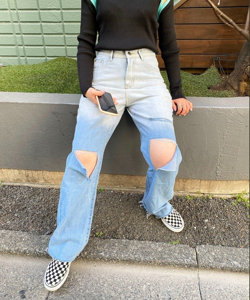 Teem Store（チームストア）の「ハイウエスト グラデーション ストレートダメージデニム（デニムパンツ・レディース・サックスブルー・S/M/L）」の6枚目の写真