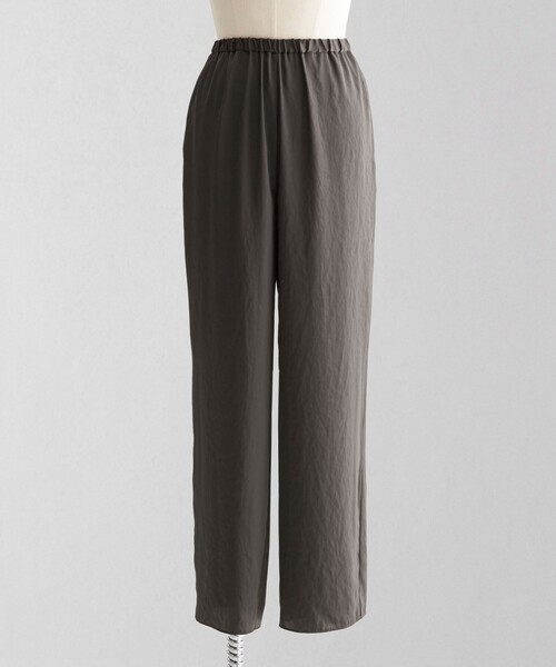 LOEFF(ロエフ)の「<LOEFF>フリュイド パンツ(その他パンツ・レディース・ダークブラウン/ダークグレー・0/1)」の1枚目の写真