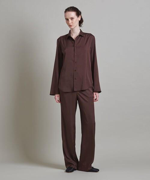 LOEFF(ロエフ)の「<LOEFF>フリュイド パンツ(その他パンツ・レディース・ダークブラウン/ダークグレー・0/1)」の4枚目の写真