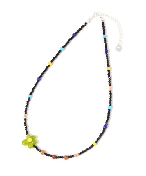 niko and...（ニコアンド）の「ビーズフラワーネックレス（ネックレス・レディース・ブラック/ホワイト・0）」の3枚目の写真