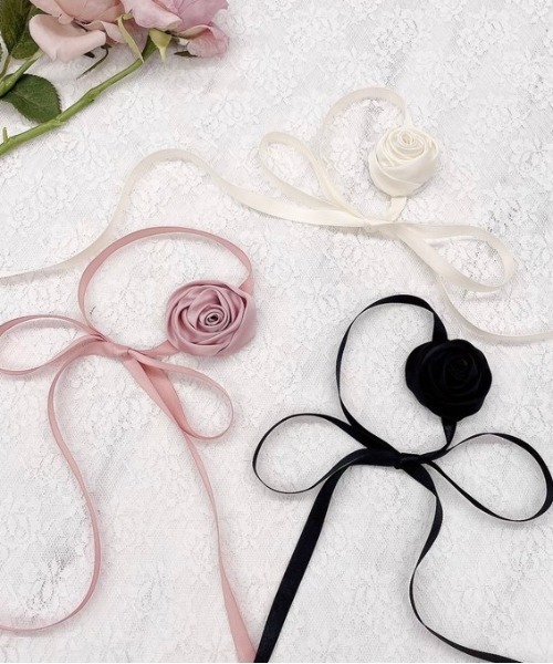 Ank Rouge（アンクルージュ）の「サテンローズチョーカー（チョーカー・レディース・ブラック/ホワイト/ピンク・FREE）」の6枚目の写真