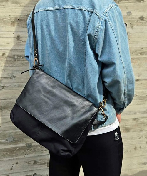 BICASH（ビカーシ）の「【BICASH/ビカーシ】2WAYキャンバス×レザーショルダーバッグ/#B852F（ショルダーバッグ・メンズ・ブラック/ネイビー・FREE）」の2枚目の写真