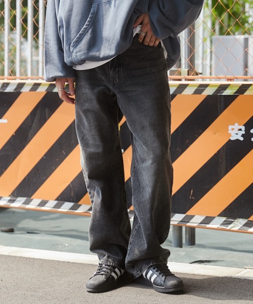 WEGO（ウィゴー）の「WEGO/デニムストレートパンツ（デニムパンツ・メンズ・グレー/ブラック/ライトインディゴブルー・LARGE/MEDIUM/SMALL）」の22枚目の写真