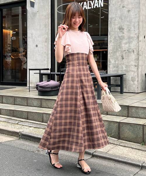 MAJESTIC LEGON（マジェスティックレゴン）の「レースアップドッキング