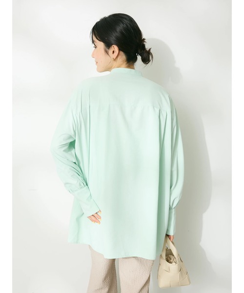 CRAFT STANDARD BOUTIQUE(クラフトスタンダードブティック)の「デシンブザムシャツ ◆(シャツ/ブラウス・レディース・パープル/グリーン/オフホワイト/ブラック・FREE)」の6枚目の写真