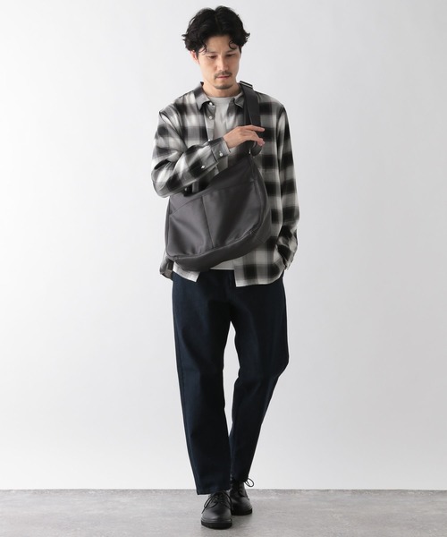 GLOBAL WORK（グローバルワーク）の「PU/ZIPショルダー/139090（ショルダーバッグ・メンズ・グレー/ブラック・FREE）」の3枚目の写真