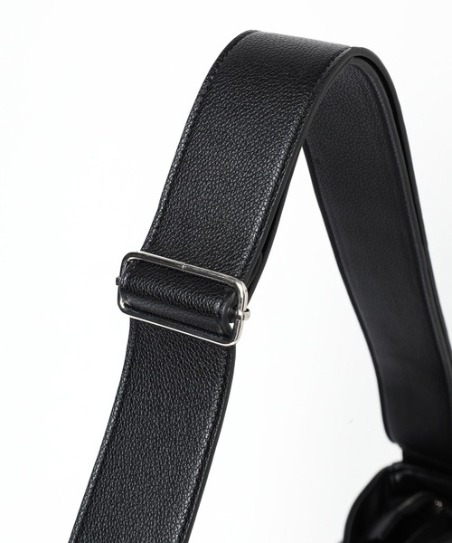 GLOBAL WORK（グローバルワーク）の「PU/ZIPショルダー/139090（ショルダーバッグ・メンズ・グレー/ブラック・FREE）」の19枚目の写真