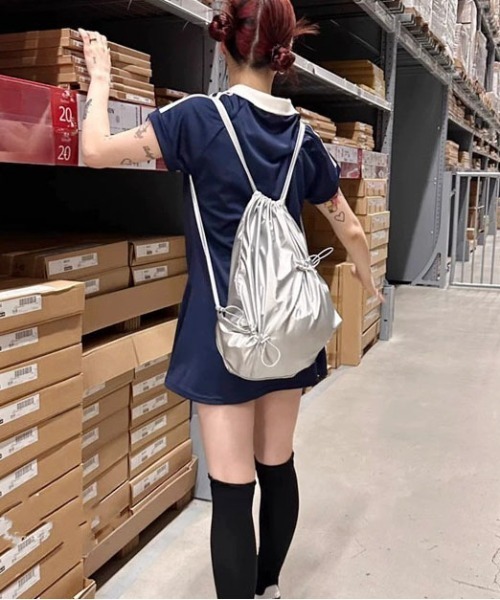 WEGO（ウィゴー）の「WEGO/メタリックナップザック（トートバッグ・レディース・ブラック/シルバー・FREE）」の14枚目の写真