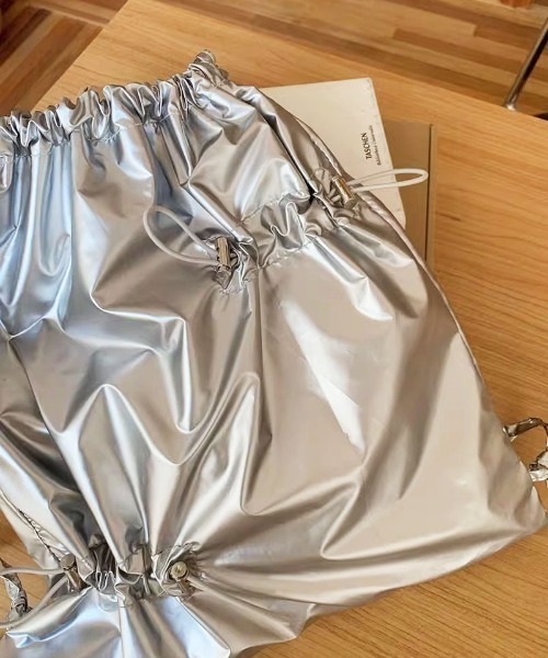 WEGO（ウィゴー）の「WEGO/メタリックナップザック（トートバッグ・レディース・ブラック/シルバー・FREE）」の11枚目の写真