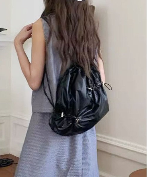 WEGO（ウィゴー）の「WEGO/メタリックナップザック（トートバッグ・レディース・ブラック/シルバー・FREE）」の6枚目の写真