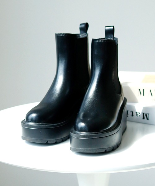 Futier land（フューティアランド）の「驚異の0.8kｇ軽量＆走れる！サイドゴア厚底プラットフォームショートブーツ（ブーツ・レディース・ブラック/アイボリー/ブラウン/ブラック系その他・40/39/38/37/36/S/M/L/LL）」の6枚目の写真