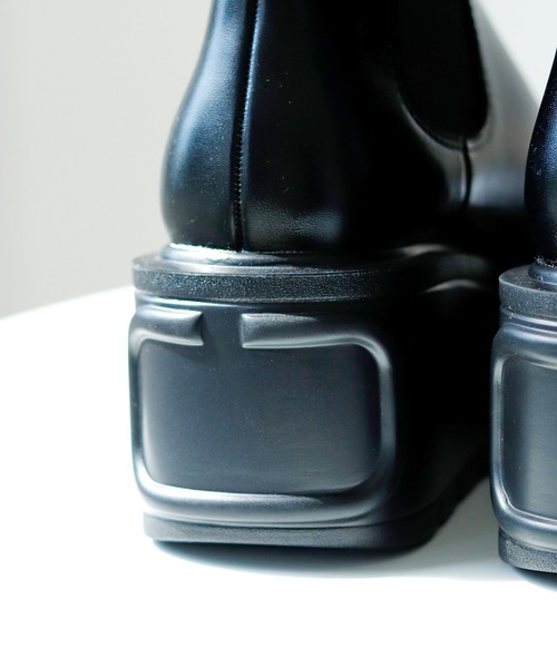 Futier land（フューティアランド）の「驚異の0.8kｇ軽量＆走れる！サイドゴア厚底プラットフォームショートブーツ（ブーツ・レディース・ブラック/アイボリー/ブラウン/ブラック系その他・40/39/38/37/36/S/M/L/LL）」の12枚目の写真