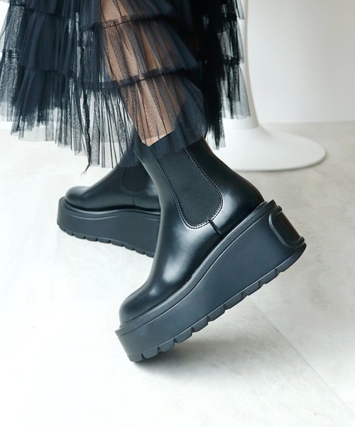 Futier land（フューティアランド）の「驚異の0.8kｇ軽量＆走れる！サイドゴア厚底プラットフォームショートブーツ（ブーツ・レディース・ブラック/アイボリー/ブラウン/ブラック系その他・40/39/38/37/36/S/M/L/LL）」の14枚目の写真