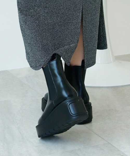 Futier land（フューティアランド）の「驚異の0.8kｇ軽量＆走れる！サイドゴア厚底プラットフォームショートブーツ（ブーツ・レディース・ブラック/アイボリー/ブラウン/ブラック系その他・40/39/38/37/36/S/M/L/LL）」の18枚目の写真