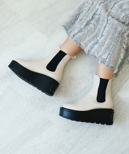 セール】驚異の0.8kg軽量＆走れる！サイドゴア厚底プラットフォーム