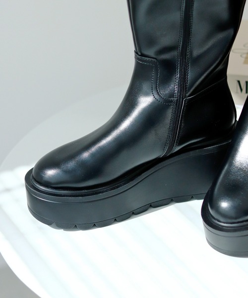 Futier land(フューティアランド)の「超軽っ!挫かない厚底プラットフォームロングブーツ(ブーツ・レディース・ブラック・36/37/38/39/40)」の5枚目の写真