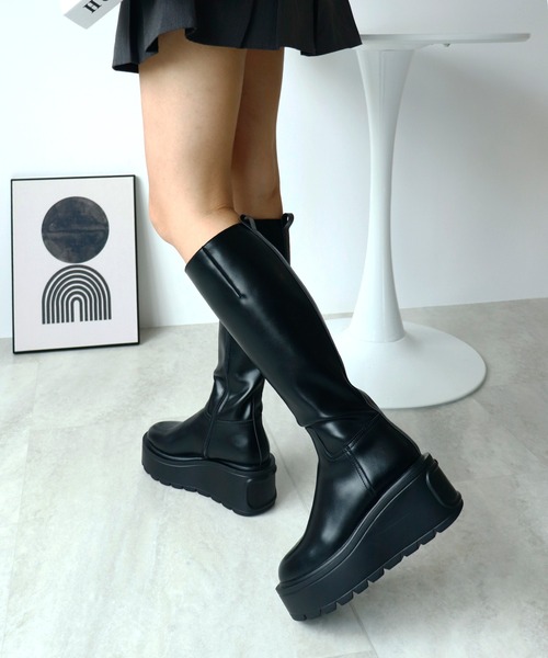 Futier land(フューティアランド)の「超軽っ!挫かない厚底プラットフォームロングブーツ(ブーツ・レディース・ブラック・36/37/38/39/40)」の12枚目の写真