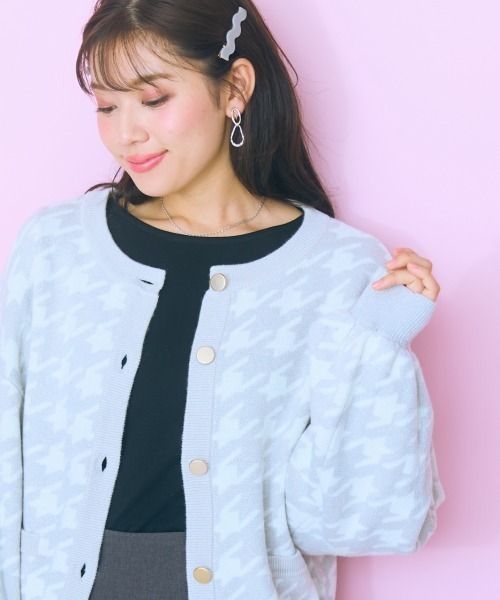 marun（マルン）の「＜大きいサイズ＞ ラメニット千鳥格子柄カーディガン marun（カーディガン/ボレロ・レディース・ピンク/グレー・5L/4L/3L/LL/L）」の4枚目の写真