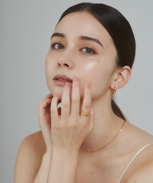 ciite' surgical stainless(シーテサージカルステンレス)の「【 金属アレルギー対応 】 ハーフエタニティ ビジューダブルリング サージカルステンレス(リング・レディース・シルバー/ゴールド/ピンクゴールド・13号/15号/11号/9号)」の18枚目の写真