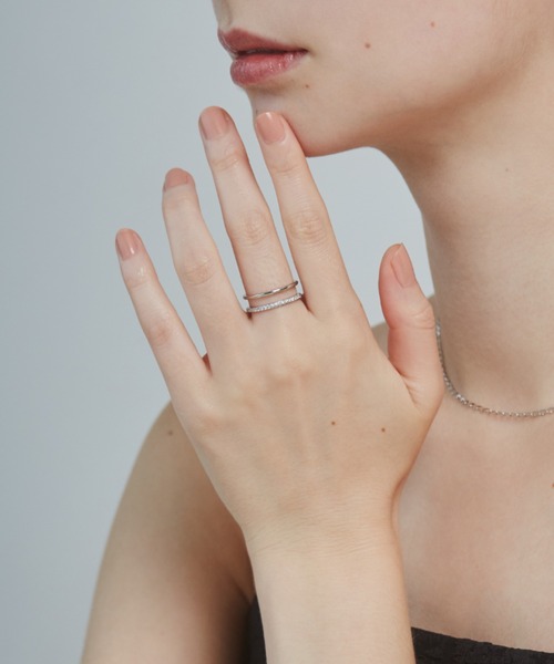 ciite' surgical stainless(シーテサージカルステンレス)の「【 金属アレルギー対応 】 ハーフエタニティ ビジューダブルリング サージカルステンレス(リング・レディース・シルバー/ゴールド/ピンクゴールド・13号/15号/11号/9号)」の17枚目の写真