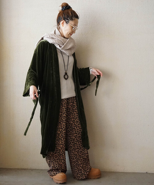 JOURNAL STANDARD LUXE(ジャーナルスタンダード ラックス)の「《追加》レオパードサテン イージーパンツ(その他パンツ・レディース・チャコールグレー/キャメル・FREE)」の6枚目の写真