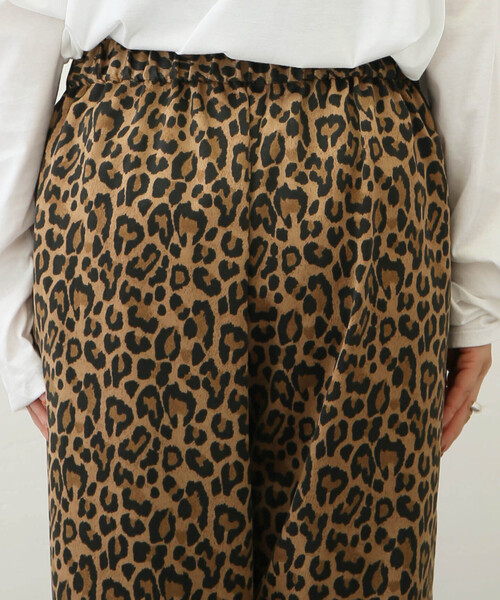 JOURNAL STANDARD LUXE(ジャーナルスタンダード ラックス)の「《追加》レオパードサテン イージーパンツ(その他パンツ・レディース・チャコールグレー/キャメル・FREE)」の19枚目の写真