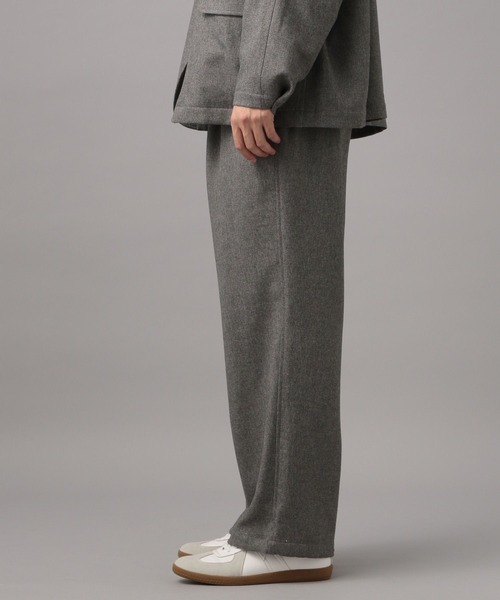 BAYFLOW（ベイフロー）の「[セットアップ可]DOORSTYLE タックワイドパンツ【イージーケア】（その他パンツ・メンズ・ライトグレー/チャコール・LARGE/MEDIUM）」の9枚目の写真