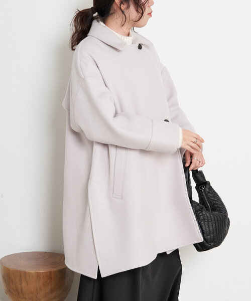 Jena espace merveilleux（ジェナ　エスパスメルヴェイユ）の「【WEB限定カラー:ネイビー】バック切替テントコート（その他アウター・レディース・ネイビー/ブラウン/ライトグレー・FREE）」の8枚目の写真