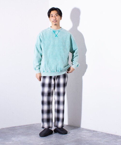 GLOSTER（グロスター）の「【GLOSTER/グロスター】ピグメント裏起毛 プルオーバー クルーネックスウェット（スウェット・メンズ・ブラック/ピンク/ブルー/グリーン・M/L/S）」の13枚目の写真